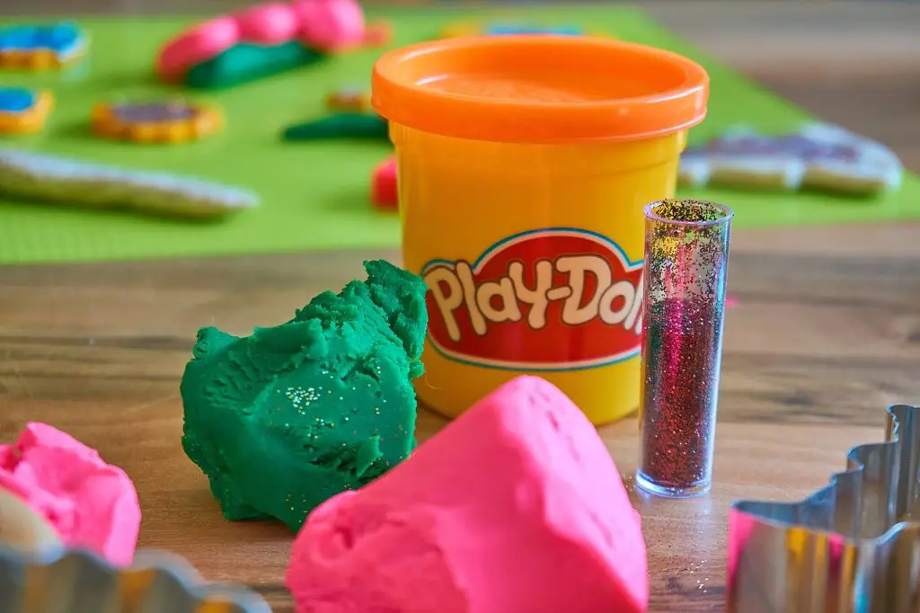 how to soften play-doh