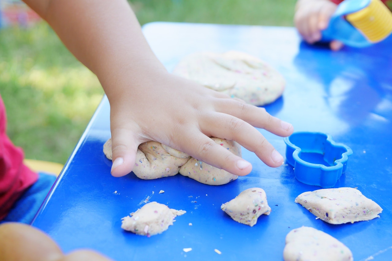 How To Soften Play Doh How To Soften Howtosoften