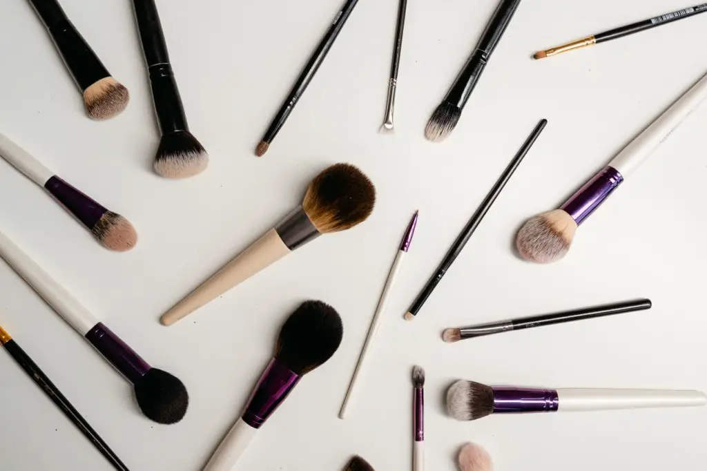 how to soften hard and scratchy makeup brushes