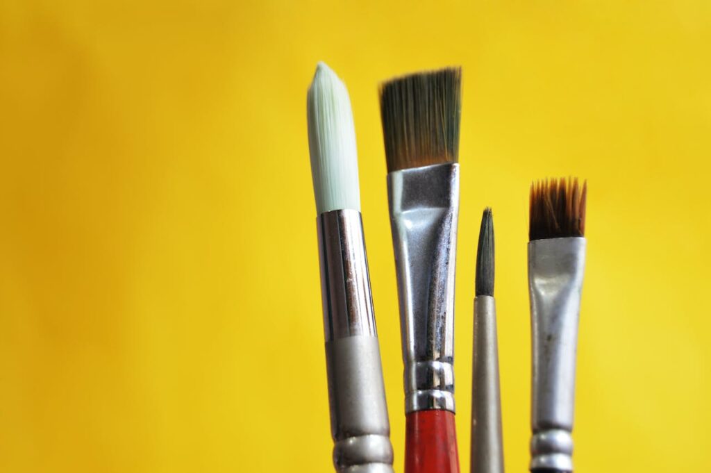 How To Soften PaintBrushes With Vinegar